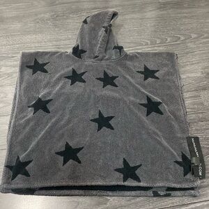 Nununu world towel poncho hoodie kids size 1
